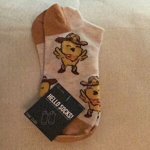 🐣NWT Fun Unisex Chick Socks Closet Must Have Socks Brand New With Tags 🐣